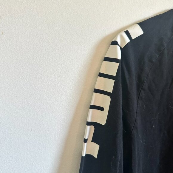 ๐ค PUMA Black Long Sleeve Logo Shirt โ Size M - Picture 3 of 5
